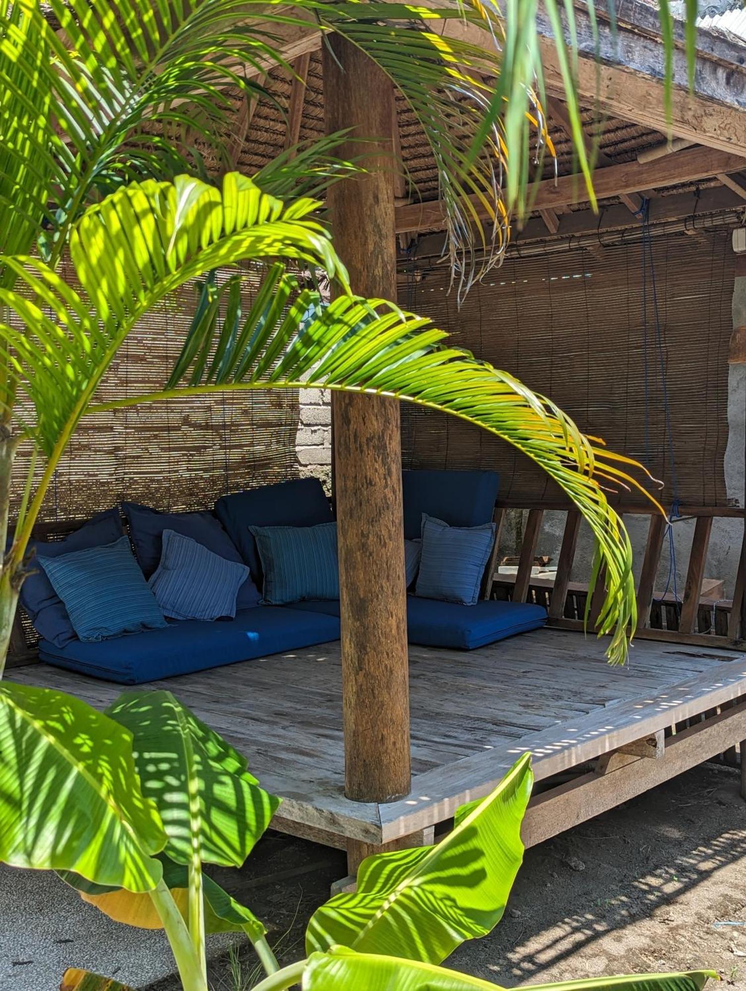 Indigo Bungalows Gili Trawangan Esterno foto